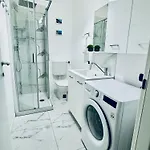 Grand View אבאדיה לריאנה