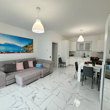 Grand View Apartment