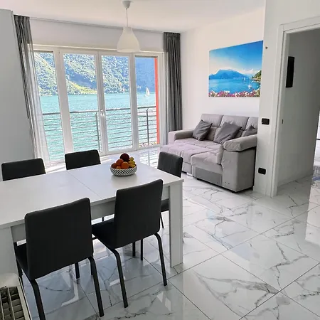 Grand View Apartament *